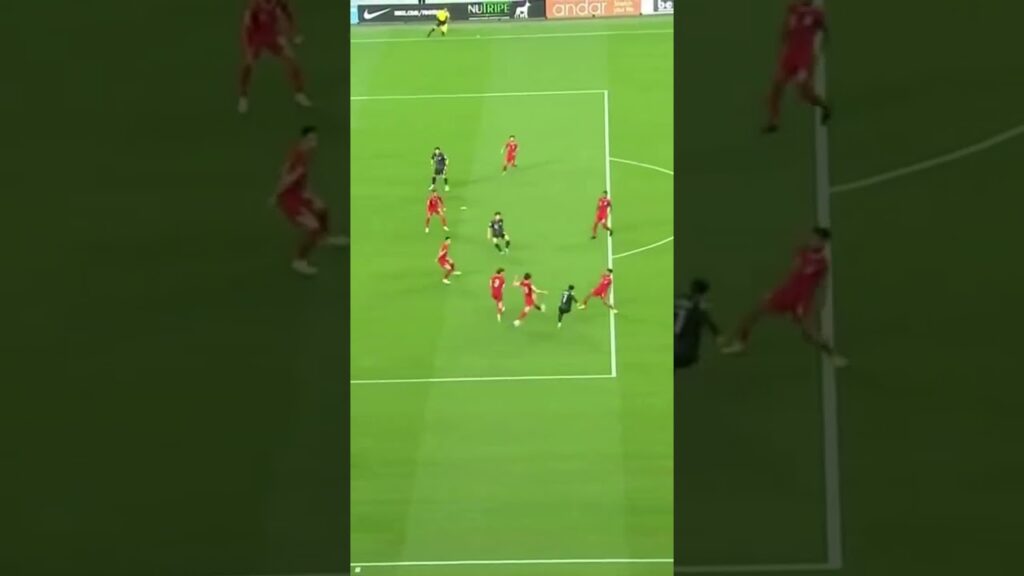 Le but de stratosphérique de Kang-in Lee avec la sélection Coréenne !🤯🇰🇷 #footballshorts