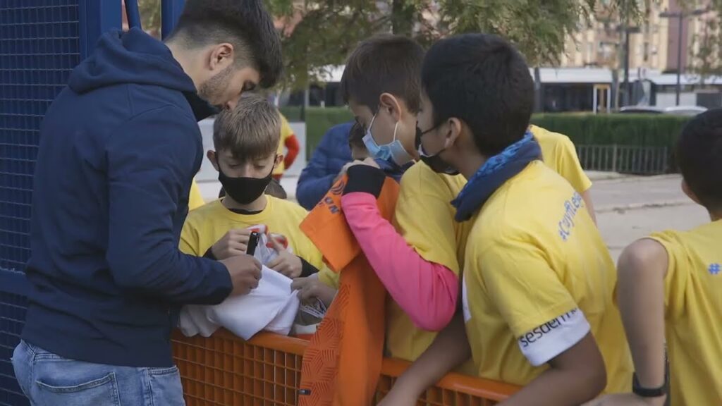 Inauguración 'Cruyff Court Carlos Soler'