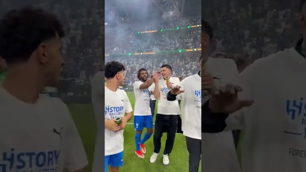 احتفال لاعبين الهلال في كاس خادم الحرمين الشريفين 🔥💙
