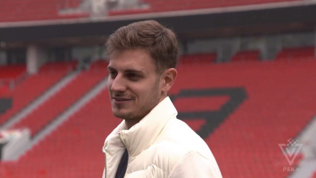 Stanišić: “Nisam mogao vjerovati da me zovu u A reprezentaciju” Stanišić: "Nisam mogao vjerovati da me zovu u A reprezentaciju"