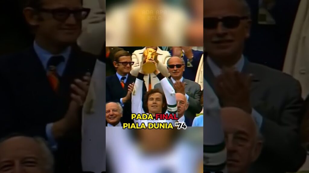 Momen Koeman NGELAP B*KONG Pakai Jersey Jerman