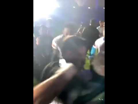 لاعبون الهلال يهنئون القائد محمد الشلهوب 💙💙💙😂😂