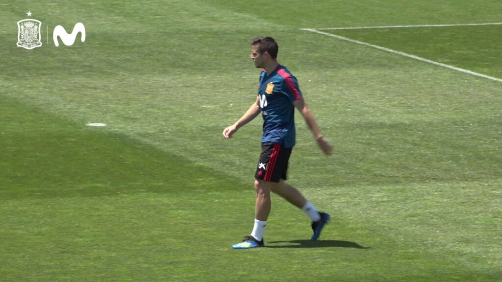 ¡Vaya voleón de César Azpilicueta! Mira dónde la pone