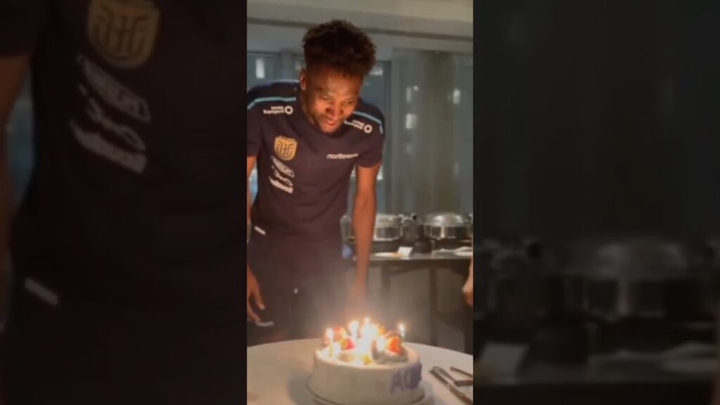 Feliz cumple nuestro portero Alexander  Domínguez 🇪🇨 de liga de quito