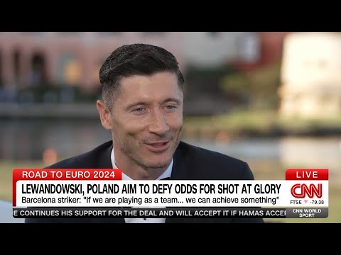 Robert Lewandowski: "In football, you never know. You have to believe and we have hope"