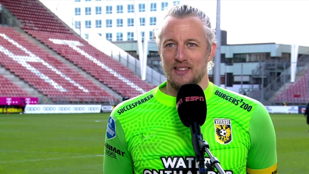 Pasveer: “De teamspirit gaf de doorslag vandaag” | #utrVIT (1-3) Pasveer: "De teamspirit gaf de doorslag vandaag" | #utrVIT (1-3)