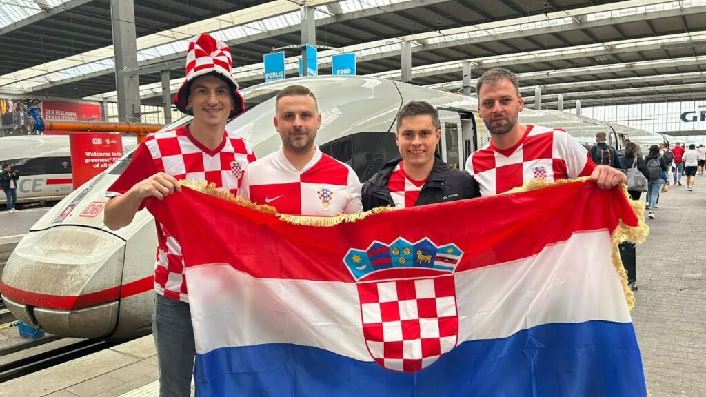 Hrvati sa pivom u ruci glasno poručili: Podržavamo Srbiju, naši smo!