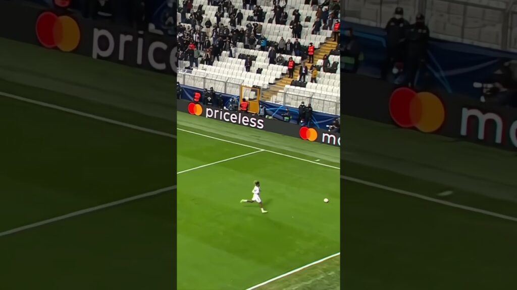 N' KOUDOU' NUN TOPU PARALEL GİDİYOR #shorts  #beşiktaş  #nkoudou