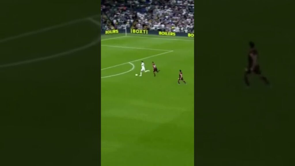 Brenden Aaronson is coming back to Leeds United next year 👀 #LUFC