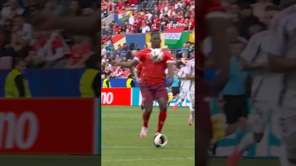 Was verliert Embolo hier? 🧐 #shorts