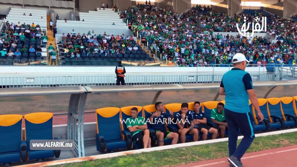 بانون يلعب دور "كابو" ونجم "بيتيس" ينبهر بجمهور "المكانة"