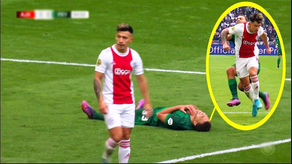 Lisandro Martinez DESTROYED Feyenoord