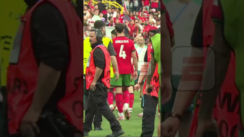 ¡EL SEGURIDAD CASI ROMPE A GONCALO RAMOS! | #Shorts