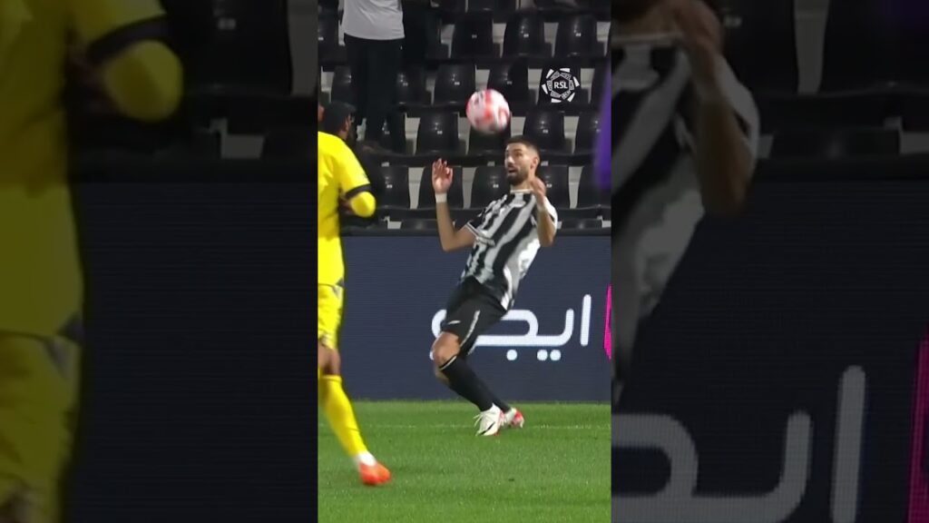 This was outrageous from Yannick Carrasco 🪄🇧🇪 #yallaRSL