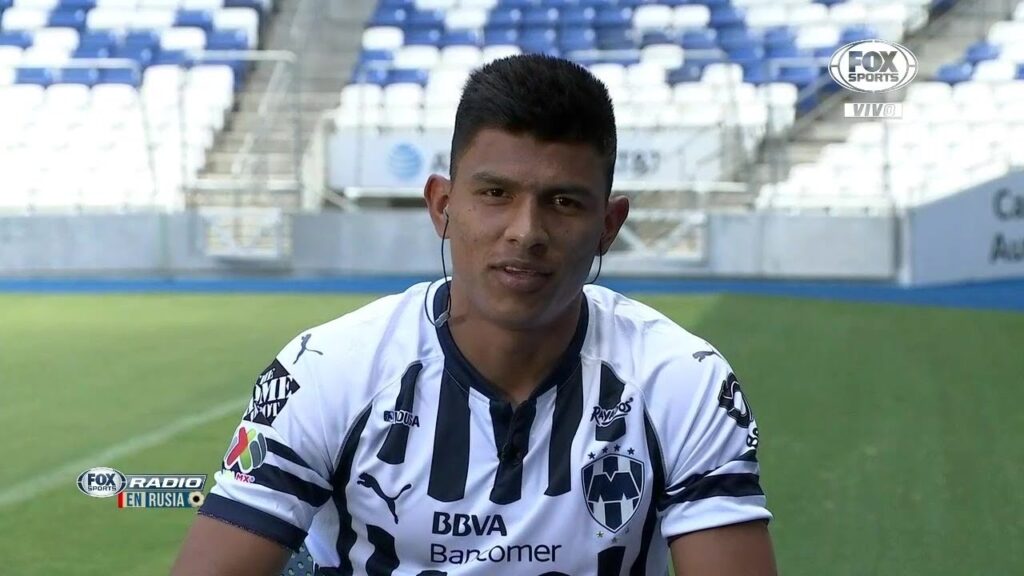 ¿Dónde se acomoda mejor Jesús Gallardo en el campo?
