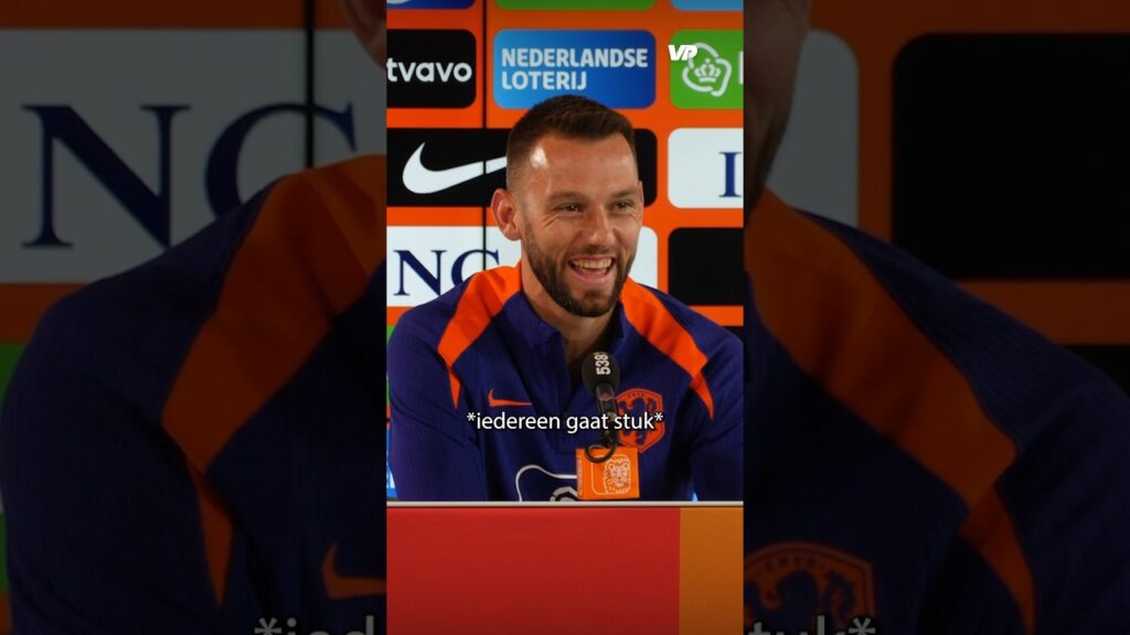 STEFAN DE VRIJ geeft KOMISCH ANTWOORD op een VRAAG van een JOURNALIST!😂 #Nederland #Oranje #EK2024