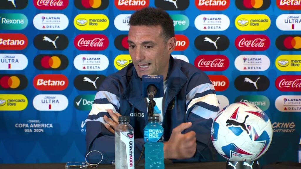 Conferencia de Prensa Lionel Escaloni y Nahuel Molina en la previa del duelo entre Chile y Argentina