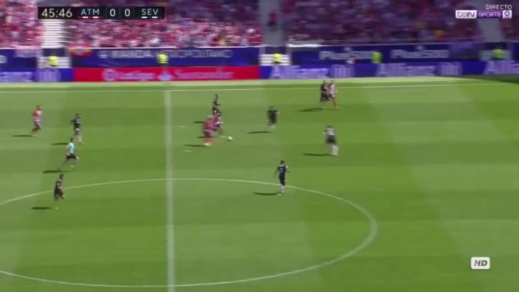 Yannick Carrasco AMAZING GOAL - Atletico Madrid vs Sevilla 1-0 - La Liga 23/09/2017 HD