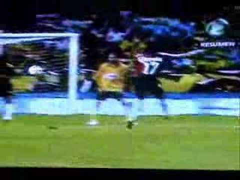 ANDRES GUARDADO "El Chico Maravilla"