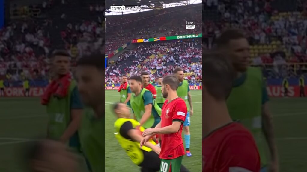 ❌ Red card for the security guy who ran onto the field 🫣and almost injured Gonçalo Ramos 😱