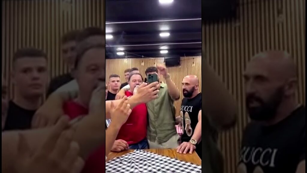 Joško Gvardiol zapjevao narodnjački hit s Osmanom Hadžićem