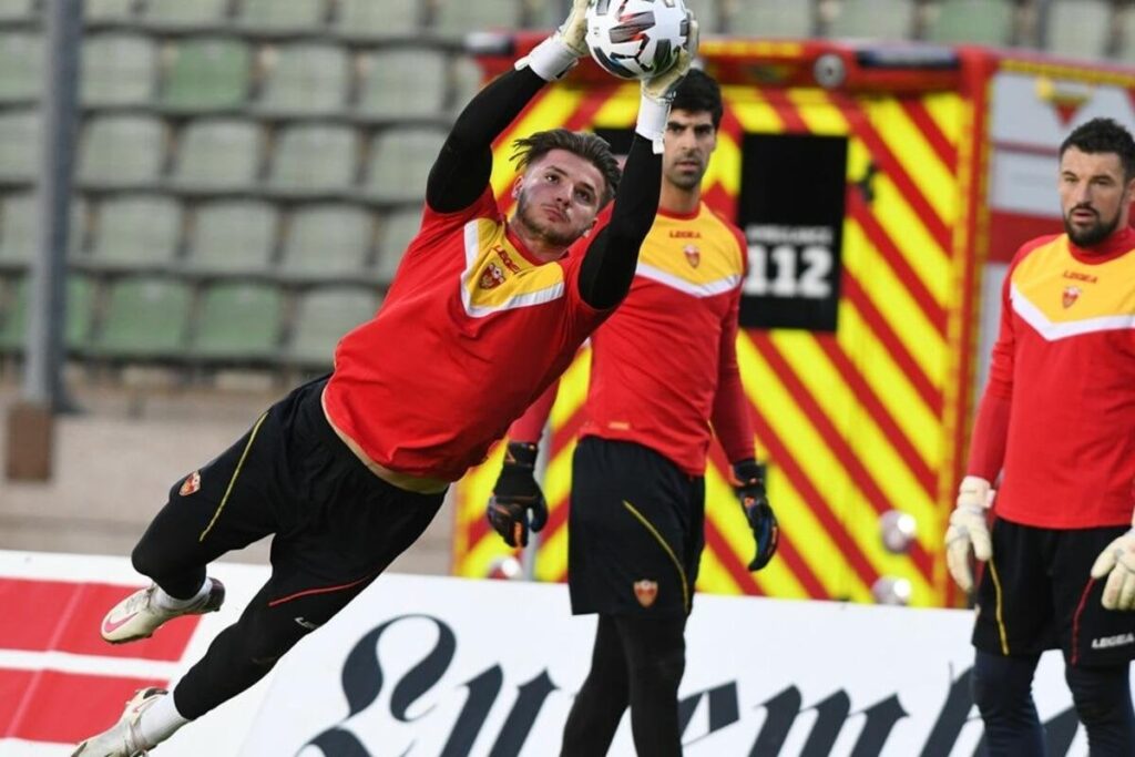 [Vijesti Crne Gore] Matija Sarkic, Montenegro international and Millwall GK has passed away at 26.