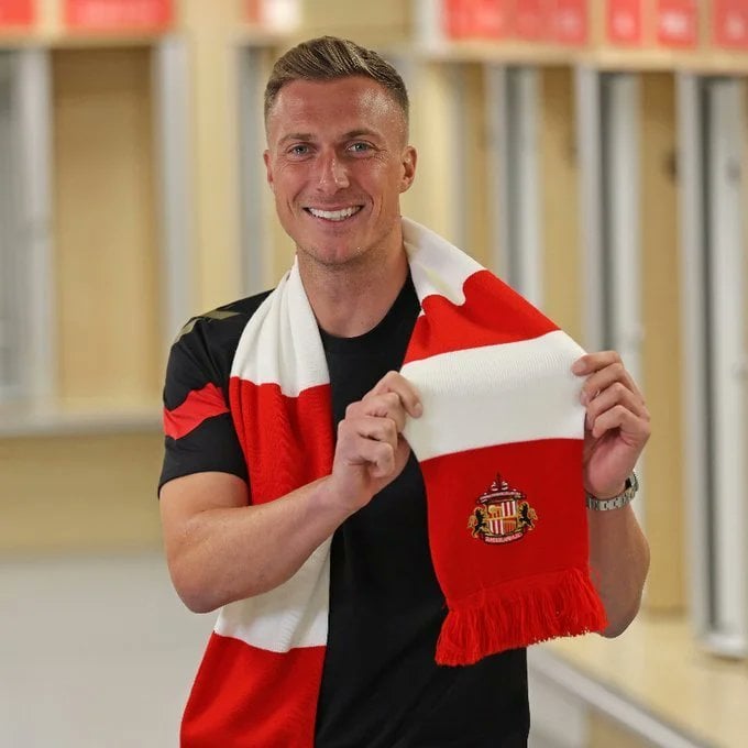 Sunderland sign [Coventry keeper] Simon Moore