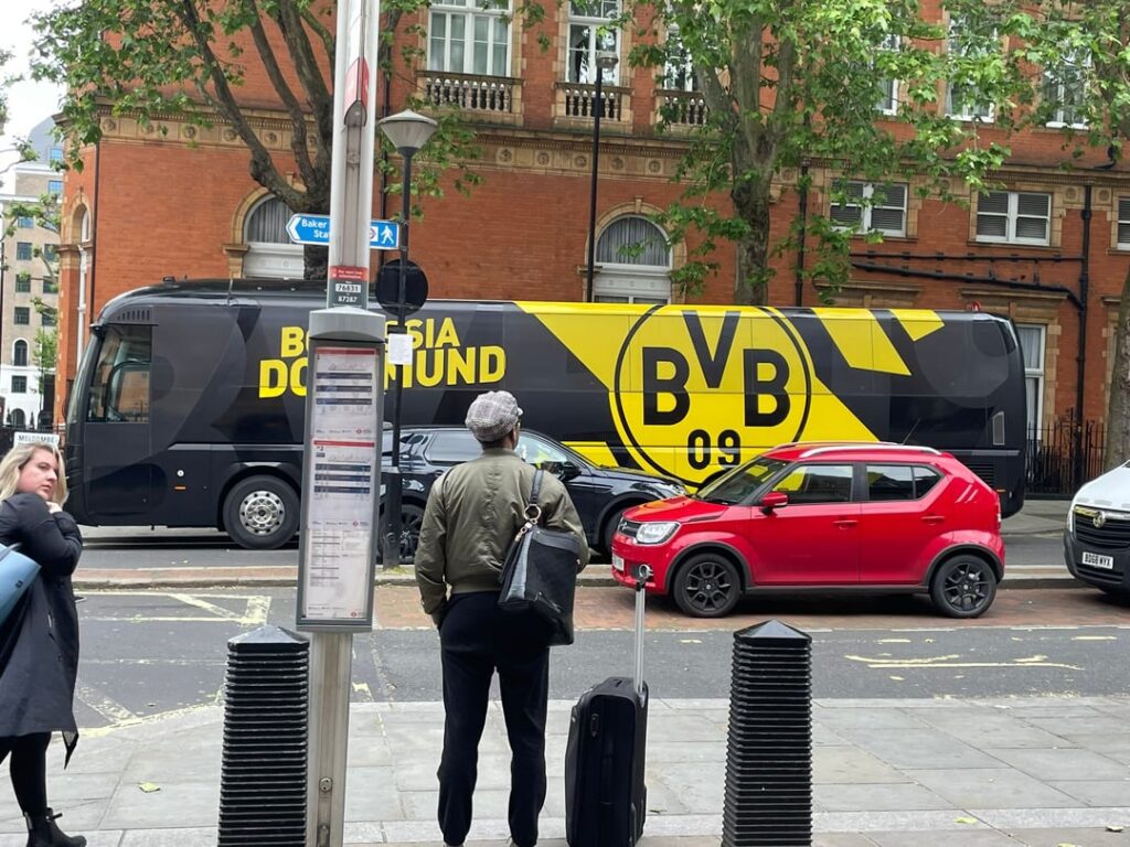 Dortmund Coach Outside London Marylebone?