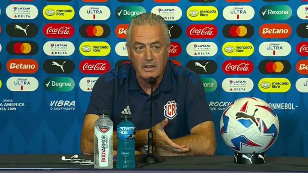 Gustavo Alfaro confía en Brandon Aguilera