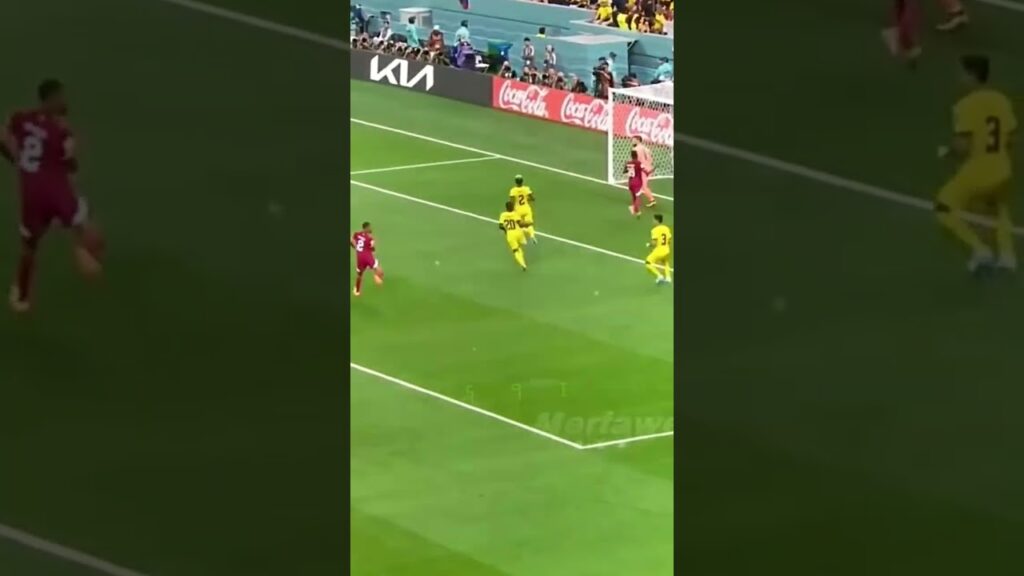 كان المعز علي قريب من الهدف المنديال🏆#shorts #قطر_2022 #قطر