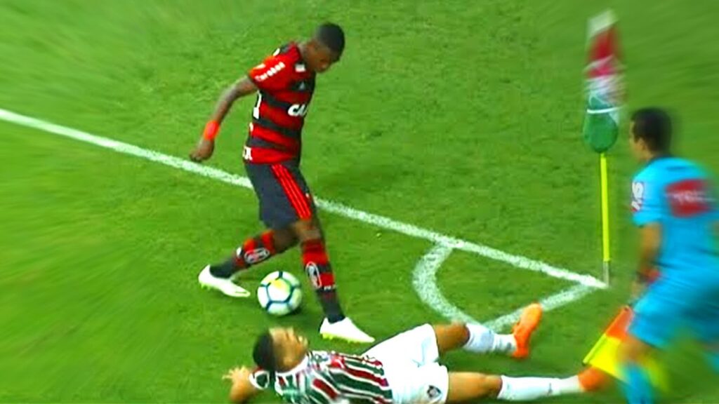 QUANDO VINICIUS JÚNIOR HUMILHAVA PELO FLAMENGO - Melhores Dribles e Gols