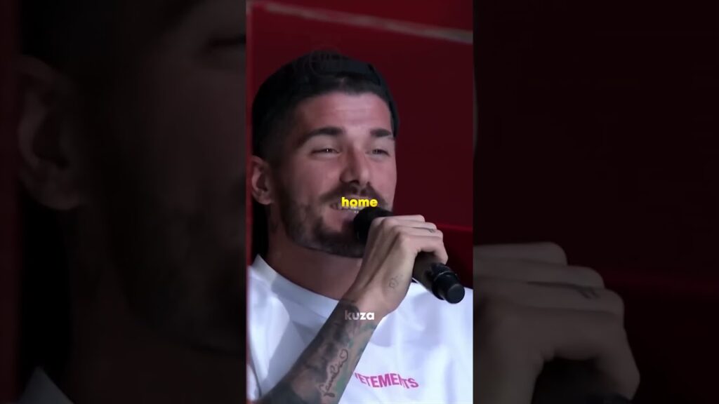 When De Paul stole one of Messi's ballon d'ors 🤣💔