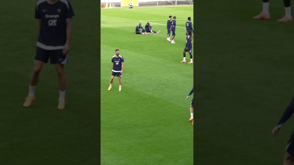 Et toi ? Joue-la comme Pavard ! 🤪#shorts