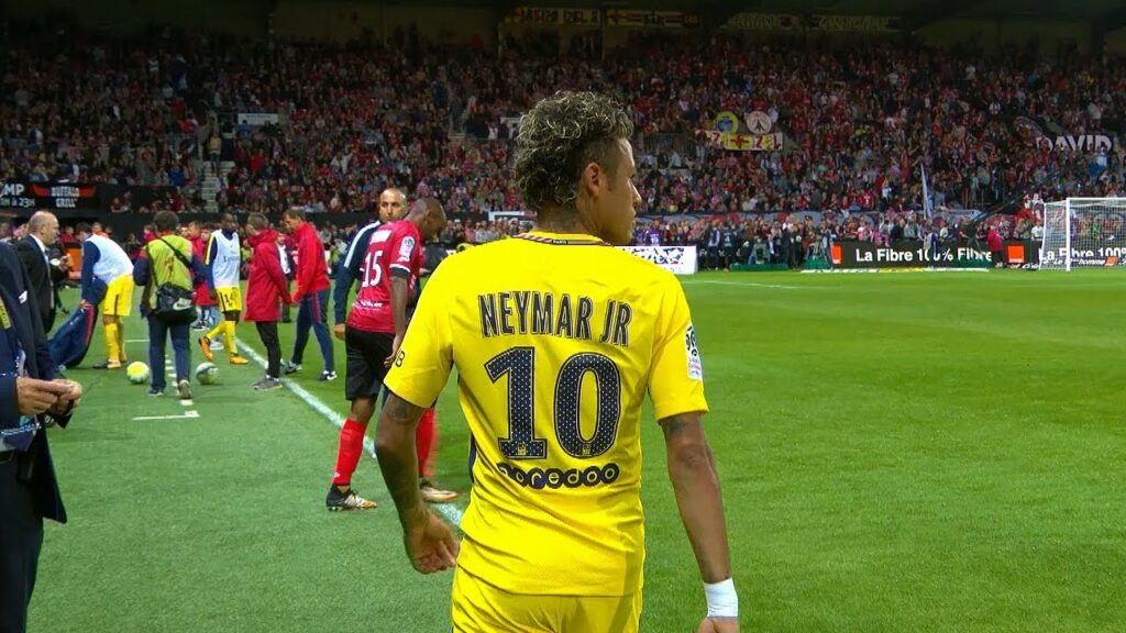 Neymar’s DEBUT for PSG Neymar's DEBUT for PSG