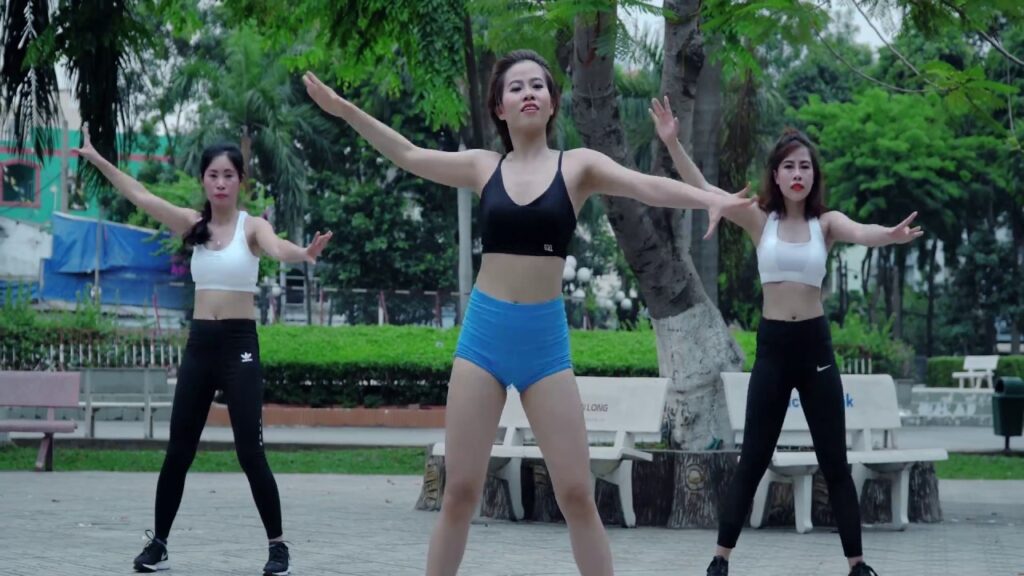 Aerobic - Bài tập giúp eo thon - HLV Hồ Hàm Hương - Bản full 30 phút