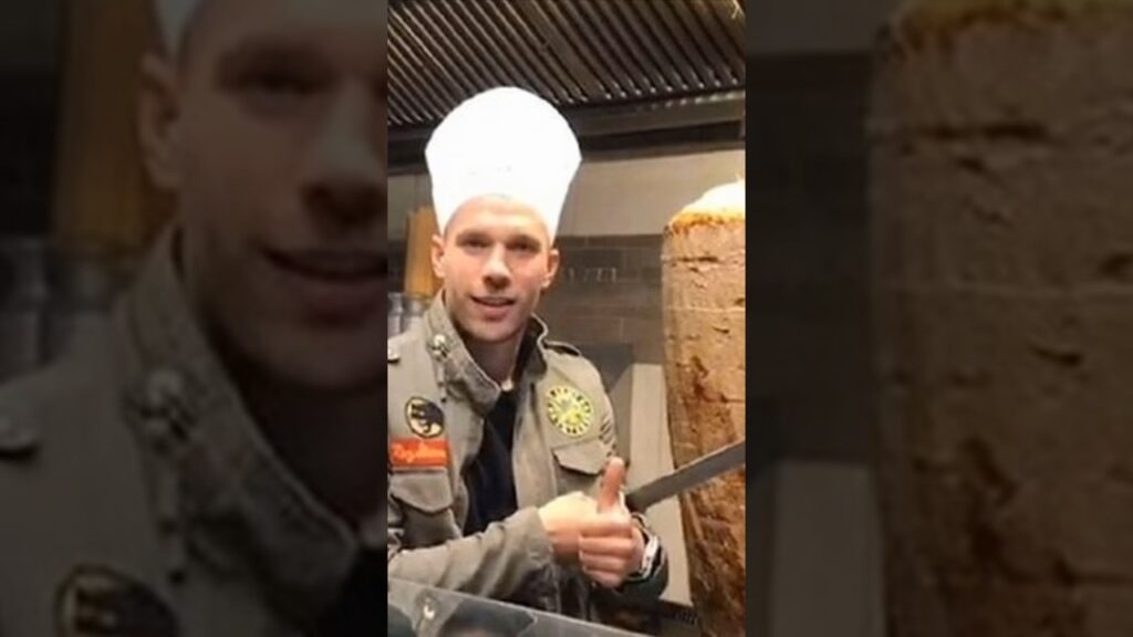 Lukas Podolski dostarczył 50 kebabów reprezentacji Słowenii?!