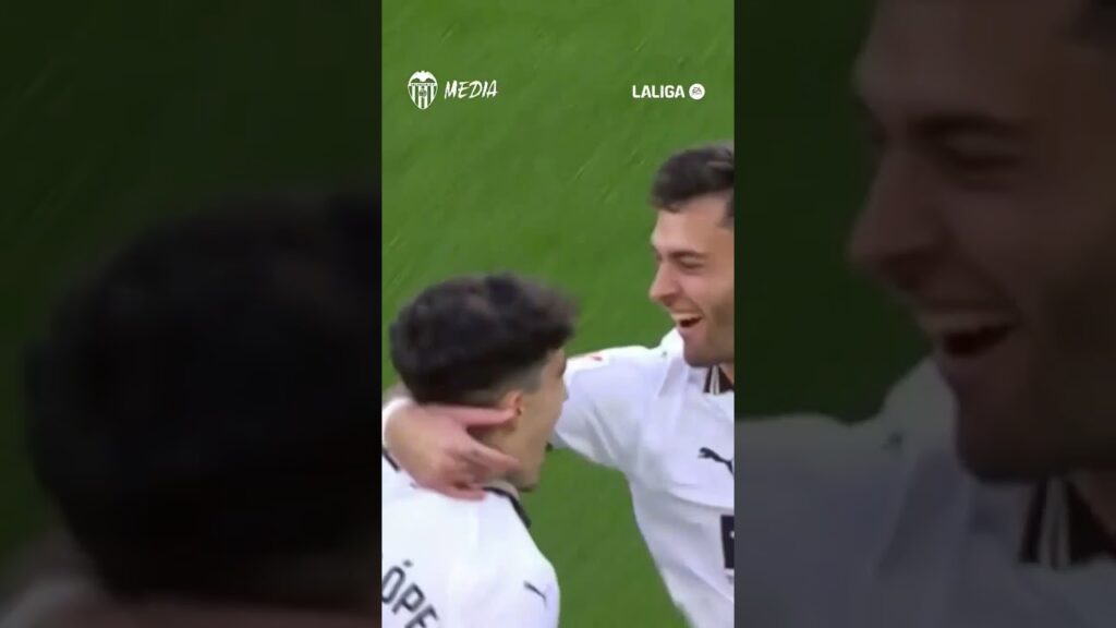 TOCÓ 👊🏽👊🏽👊🏽👊🏽 @hugoduro10 🔝 #LaLigaHighlights #CádizValencia