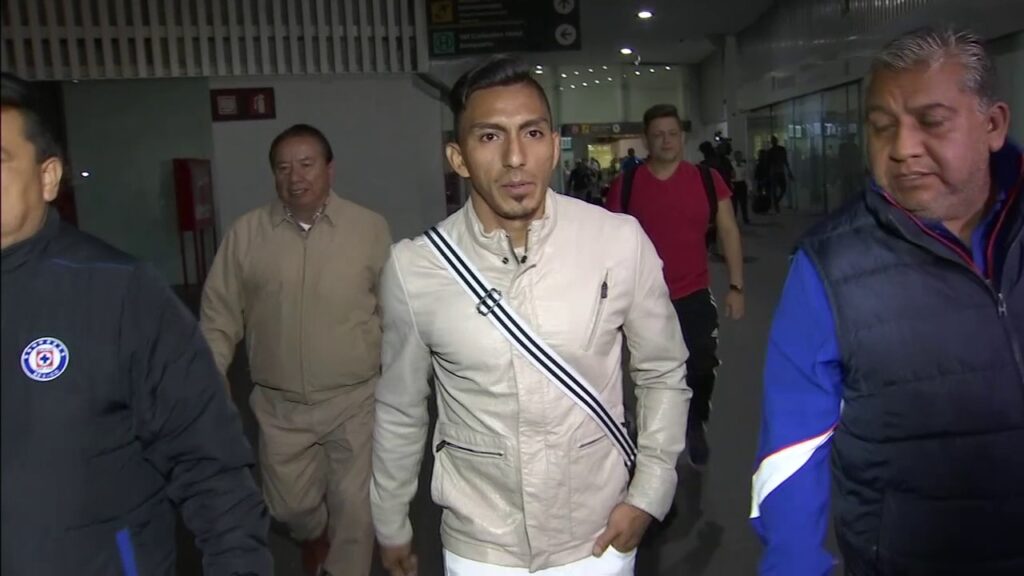 Ángel Mena llegó a México para cambiar la historia de Cruz Azul