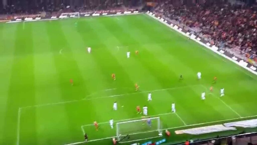 Galatasaray 6-1 Akhisar Belediyespor Alex Telles 18. Dakika Gol Anı