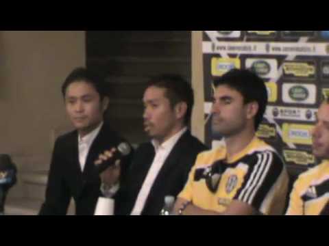 Yuto Nagatomo si presenta alla stampa