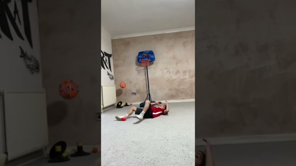 Arat Hosseini Official 2022