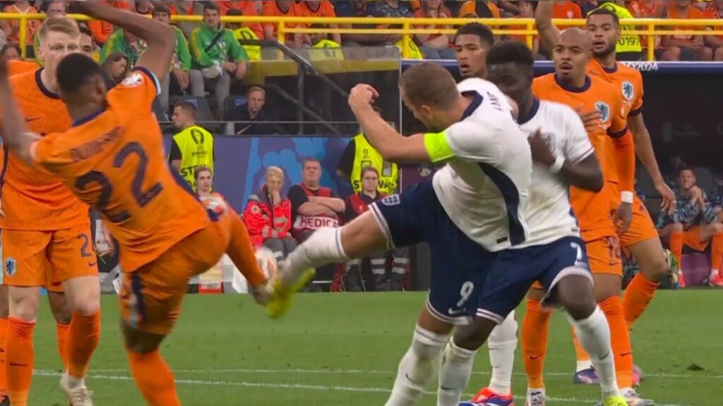 Penalty! Denzel Dumfries attack Harry Kane, Harry Kane Penalty Goal, Netherlanda vs England