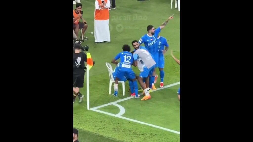 احتفالية #سعود_عبدالحميد بهدف الفوز لـ#الهلال