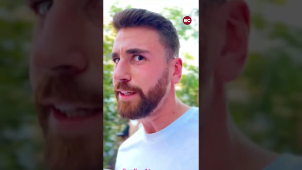 La coña entre Unai Simón y David Raya en la celebración de la Eurocopa