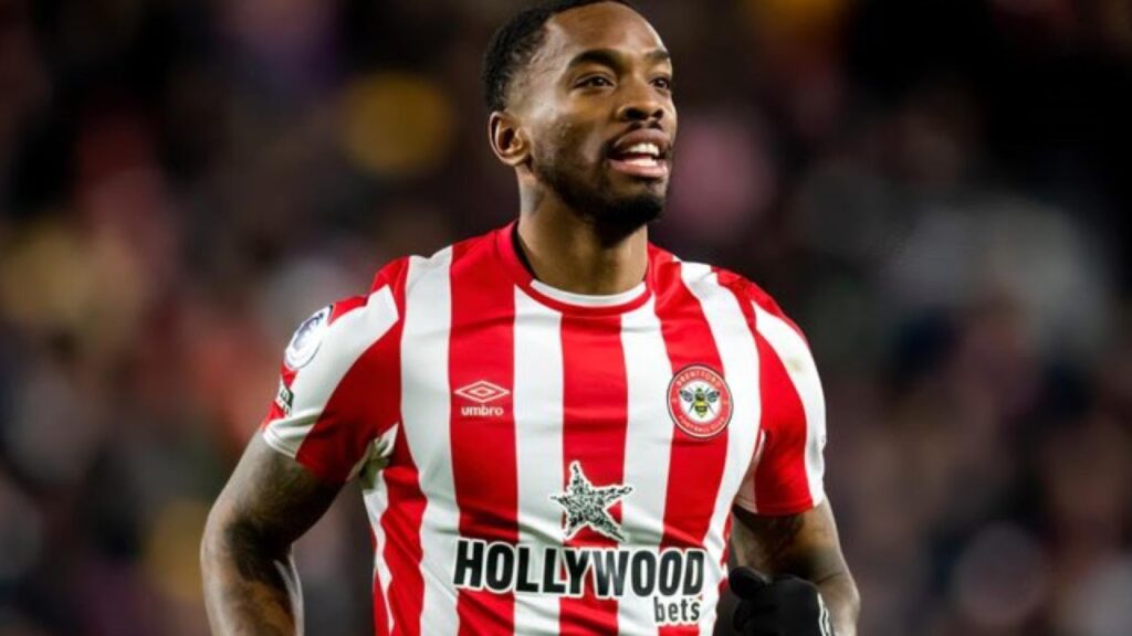 Breaking News: Arsenal Eyeing a £30 Million Discount Deal!"#arsenalfans