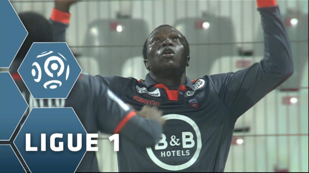 But Vincent ABOUBAKAR (38′) – AC Ajaccio-FC Lorient (1-2) – 14/12/13 (ACA-FCL) But Vincent ABOUBAKAR (38') - AC Ajaccio-FC Lorient (1-2) - 14/12/13 (ACA-FCL)