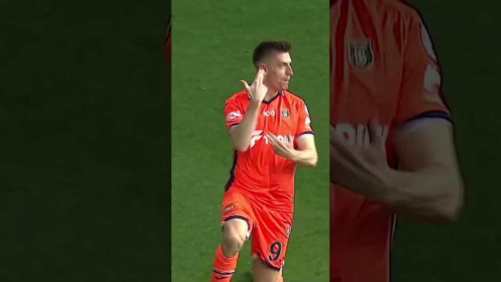 Krzysztof Piątek Çok Rahat! #shorts #başakşehir