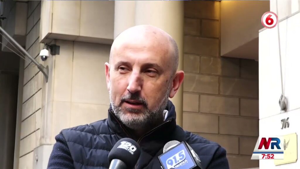 Futuro de Gustavo Alfaro al mando de Costa Rica se definirá esta semana