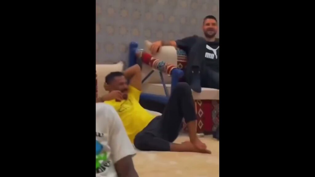 البليهي مع اللعيبة في المعسكر 😂😂 #الهلال#shorts