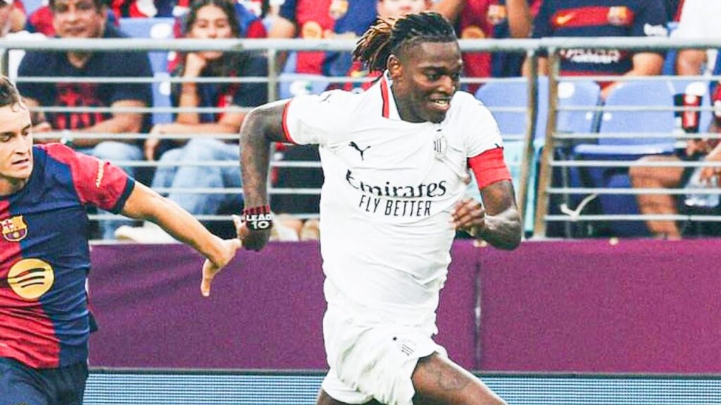 Rafael Leao vs Barcelona